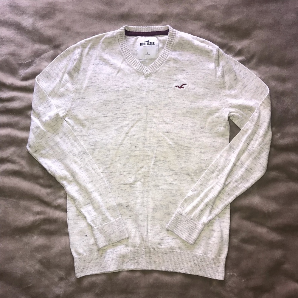 Men’s Hollister sweater